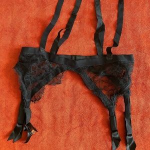 La perla garter with suspenders. Show piece rare tag is missing perfect conditi